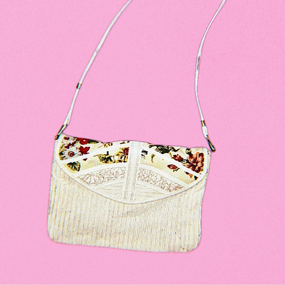 Pre-owned Vintage Off-White Floral Shoulder/Crossbody Bag